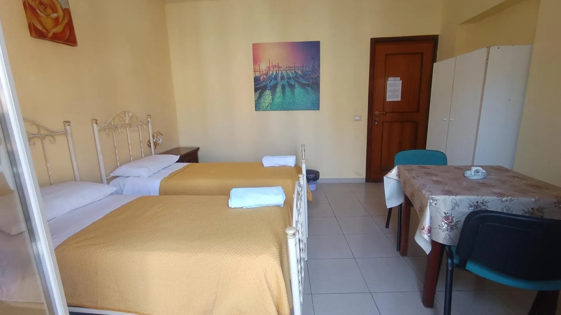 Casa Mille Apartment Palermo Homestay